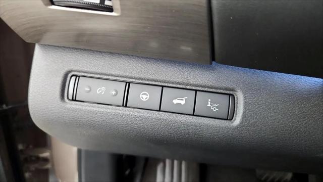 2023 Nissan Pathfinder Platinum 4WD