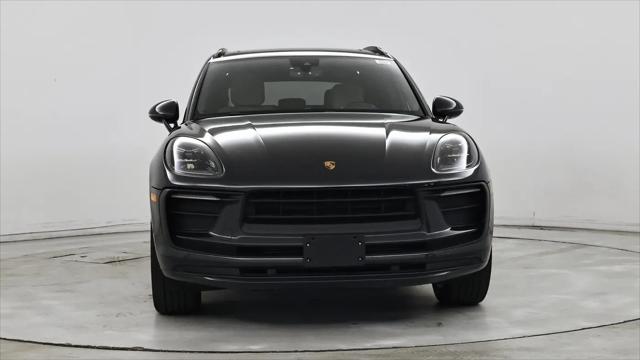 2022 Porsche Macan Macan