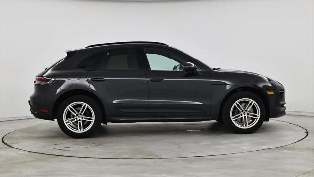 2022 Porsche Macan Macan