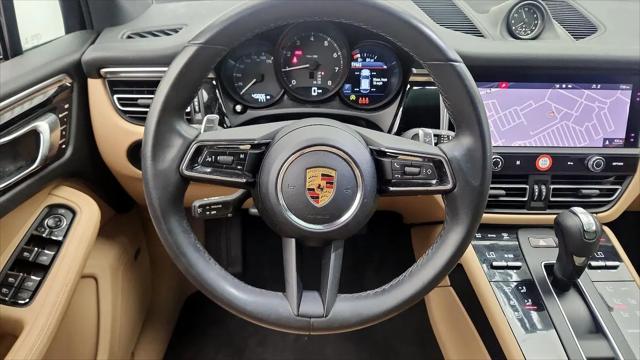 2022 Porsche Macan Macan