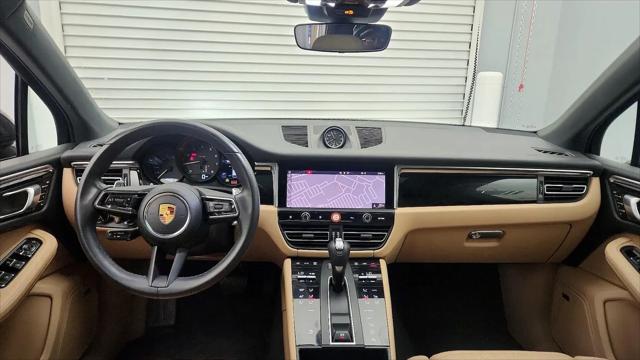 2022 Porsche Macan Macan