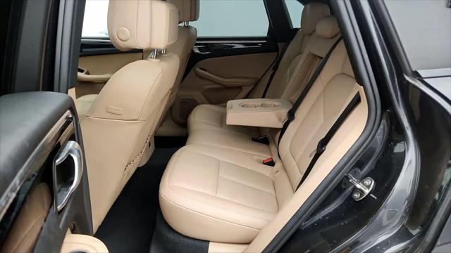 2022 Porsche Macan Macan