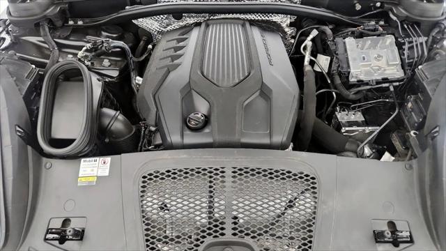 2022 Porsche Macan Macan