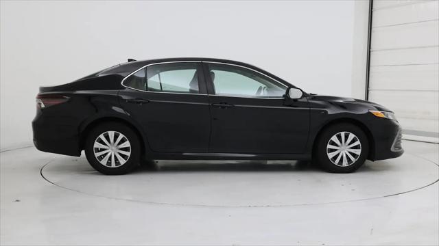 2022 Toyota Camry LE Hybrid