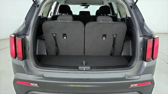 2023 Kia Sorento LX