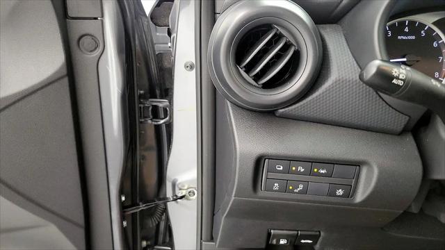 2024 Nissan Kicks S Xtronic CVT