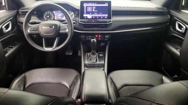 2022 Jeep Compass Altitude FWD