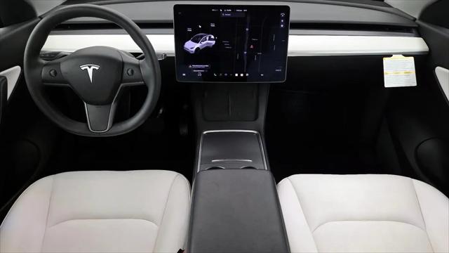 2022 Tesla Model Y Long Range Dual Motor All-Wheel Drive