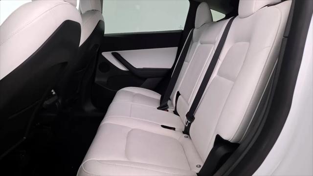 2022 Tesla Model Y Long Range Dual Motor All-Wheel Drive