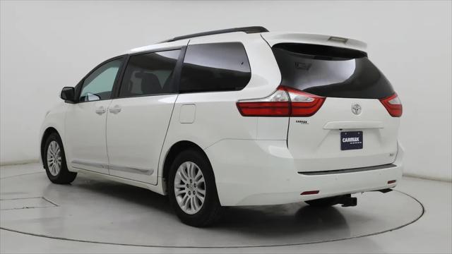 2017 Toyota Sienna XLE 8 Passenger