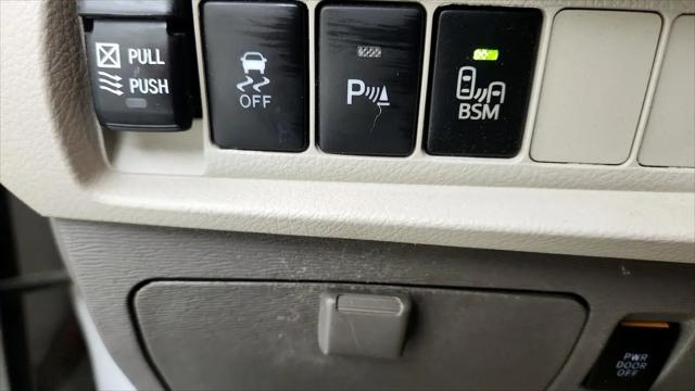 2017 Toyota Sienna XLE 8 Passenger