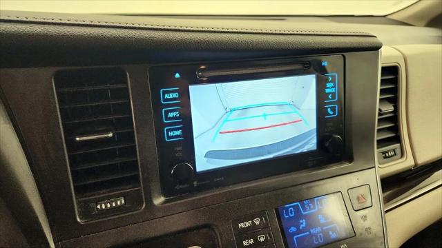 2017 Toyota Sienna XLE 8 Passenger