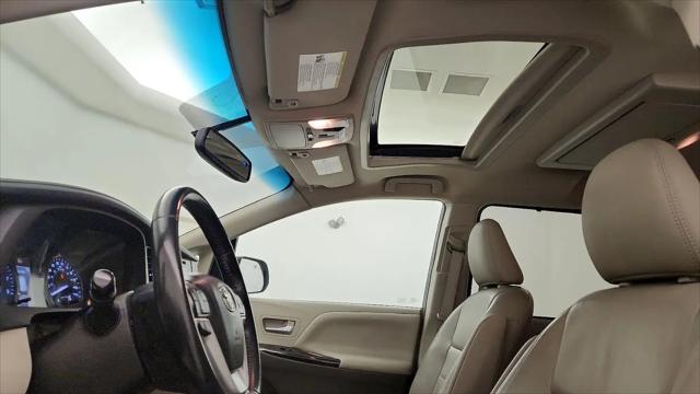 2017 Toyota Sienna XLE 8 Passenger