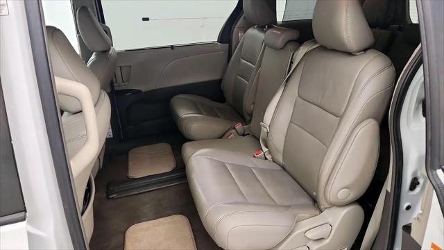 2017 Toyota Sienna XLE 8 Passenger