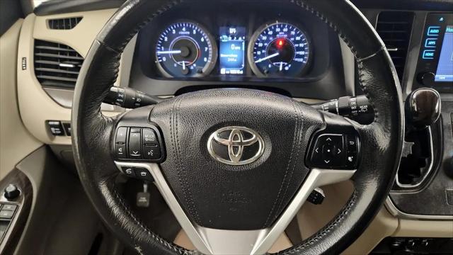 2017 Toyota Sienna XLE 8 Passenger