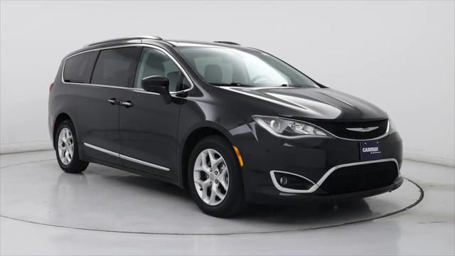 2017 Chrysler Pacifica Touring-L Plus for sale in Bakersfield, CA