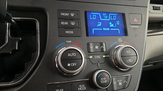 2019 Toyota Sienna XLE 7 Passenger