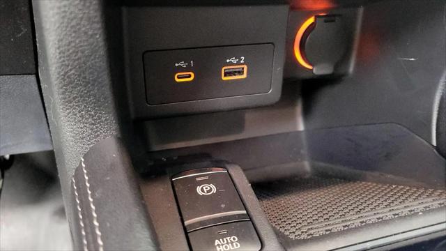 2021 Nissan Kicks SR Xtronic CVT