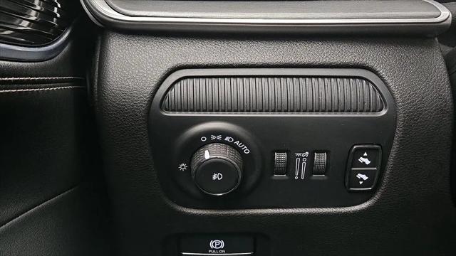 2023 Jeep Wagoneer Series II Carbide 4x4