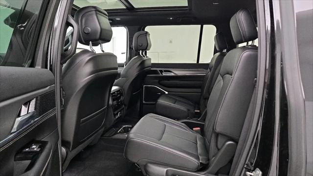 2023 Jeep Wagoneer Series II Carbide 4x4
