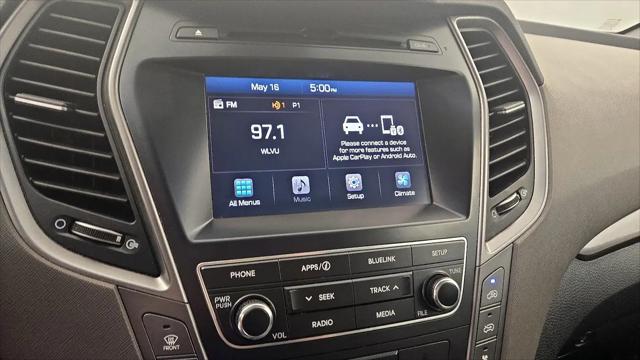 2017 Hyundai Santa Fe SE