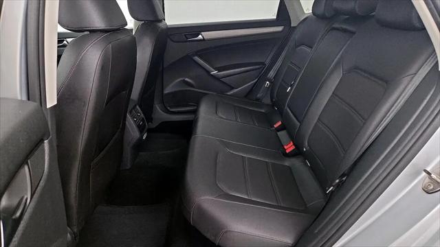 2021 Volkswagen Passat 2.0T SE