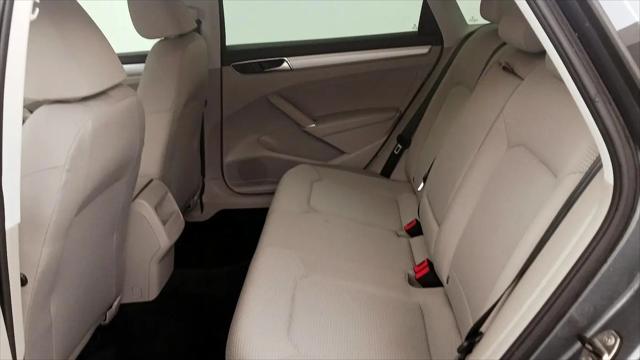 2016 Volkswagen Passat 1.8T S