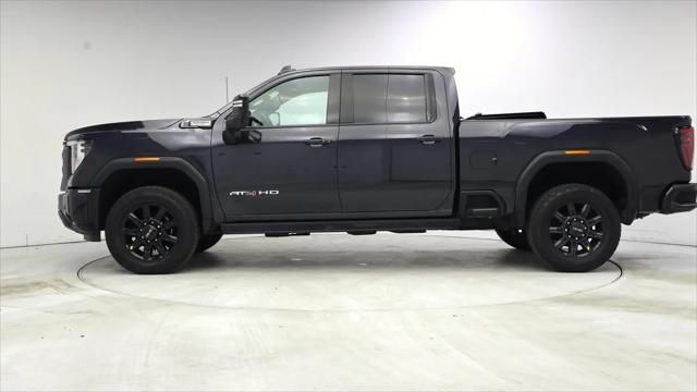 2024 GMC Sierra 2500HD 4WD Crew Cab Standard Bed AT4
