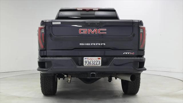 2024 GMC Sierra 2500HD 4WD Crew Cab Standard Bed AT4