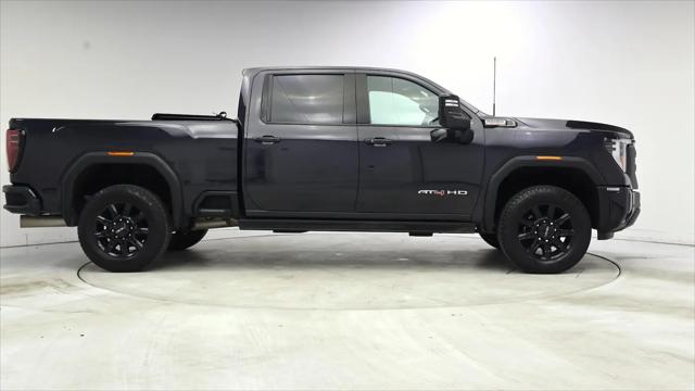 2024 GMC Sierra 2500HD 4WD Crew Cab Standard Bed AT4
