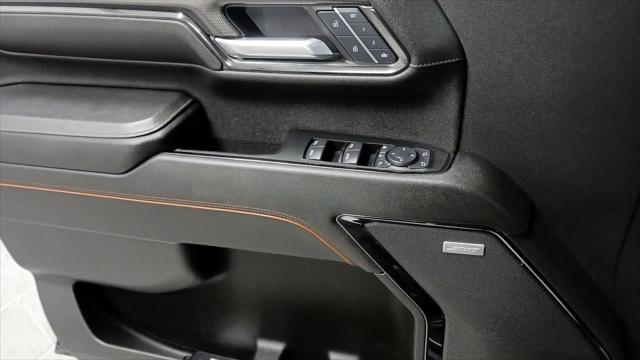 2024 GMC Sierra 2500HD 4WD Crew Cab Standard Bed AT4