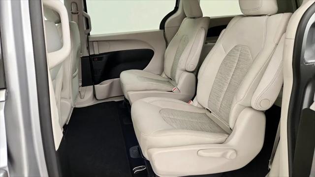2018 Chrysler Pacifica Hybrid Touring Plus