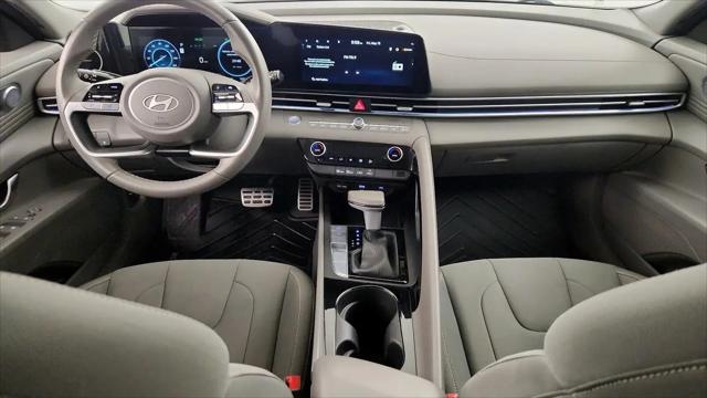 2025 Hyundai Elantra Hybrid SEL Sport