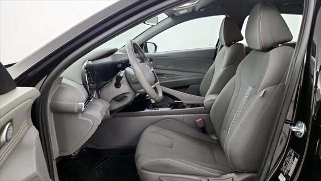 2025 Hyundai Elantra Hybrid SEL Sport