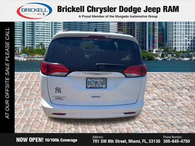 2021 Chrysler Voyager LXI