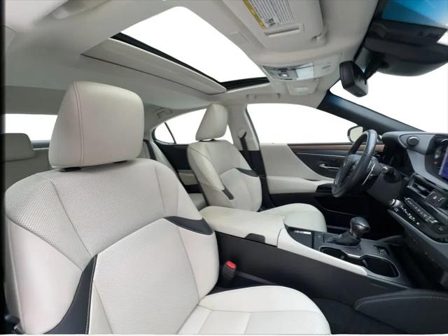 2024 Lexus ES 250 ES 250