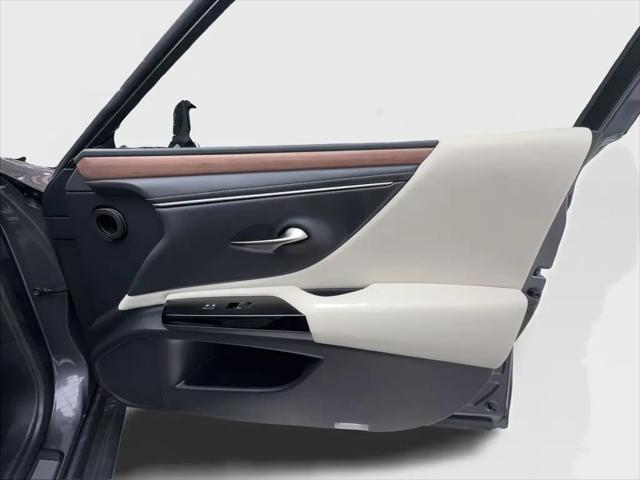 2024 Lexus ES 250 ES 250