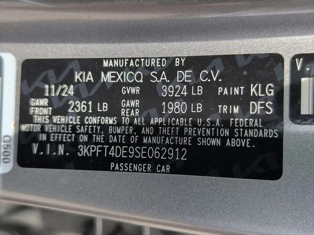 2025 Kia K4 LXS