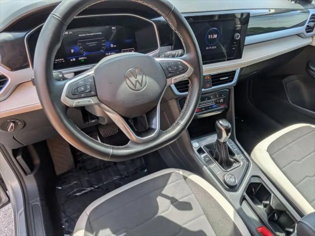 2025 Volkswagen Taos 1.5T SE