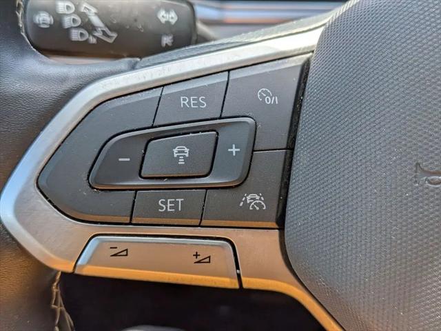 2025 Volkswagen Taos 1.5T SE