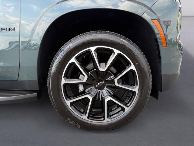 2026 Chevrolet Suburban RST, 4WD