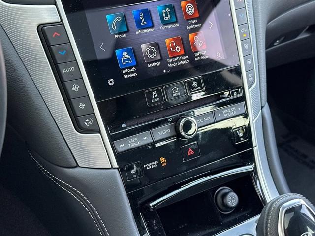 2023 INFINITI Q50 LUXE