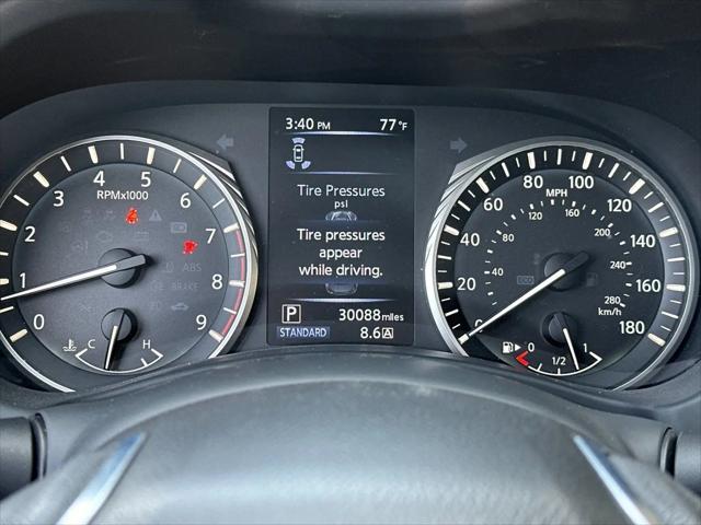 2023 INFINITI Q50 LUXE
