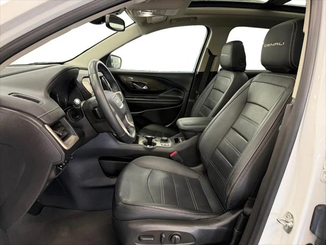 2023 GMC Terrain AWD Denali