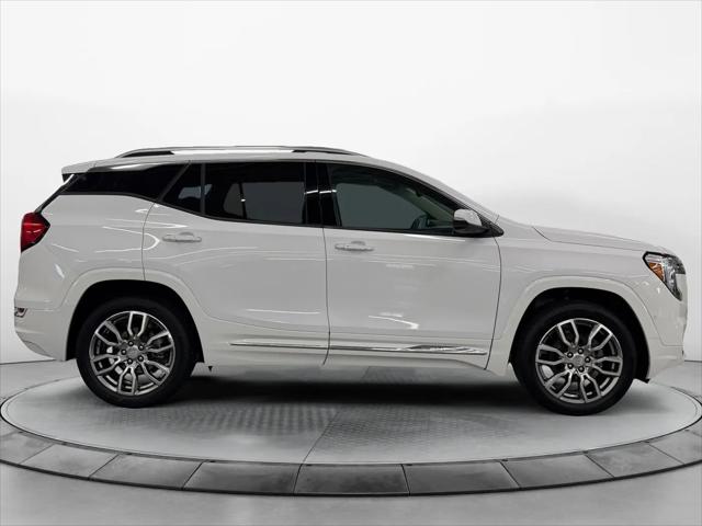 2023 GMC Terrain AWD Denali