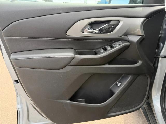2023 Chevrolet Traverse FWD LT Cloth