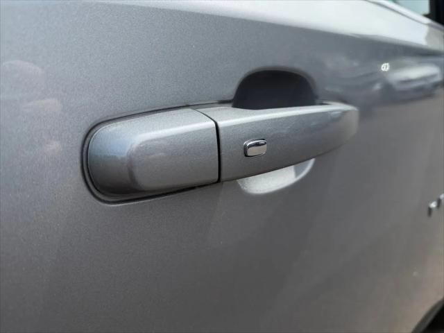 2023 Chevrolet Traverse FWD LT Cloth