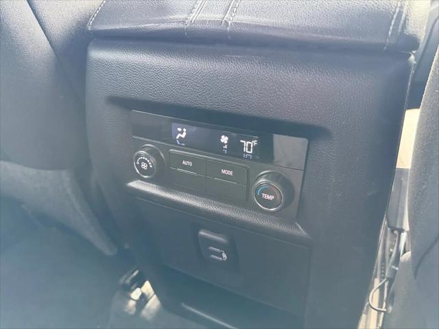 2023 Chevrolet Traverse FWD LT Cloth