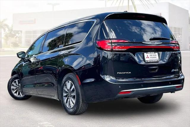 2023 Chrysler Pacifica Hybrid Touring L