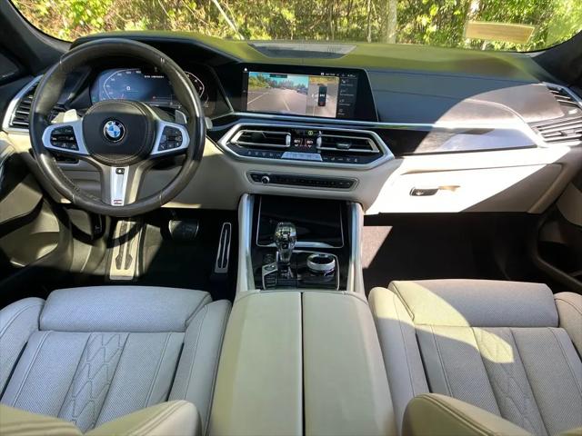 2021 BMW X6 M50i